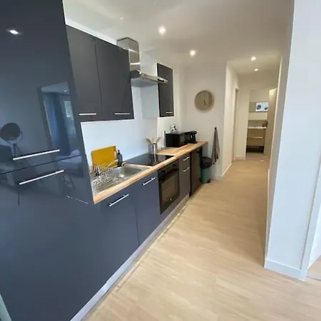 Appartement Familial, 2 Chambres, En Rdc Sur Cour Saint-Florentin  Exterior photo