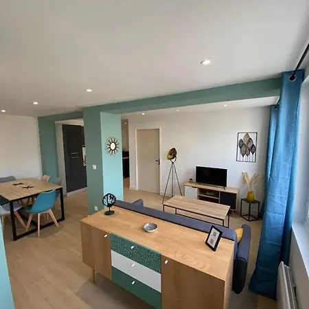 Appartement Familial, 2 Chambres, En Rdc Sur Cour Saint-Florentin  Exterior photo